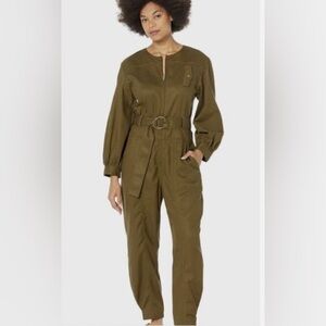 Madewell Size Medium Tapered Leg Belted Jumpsuit in Golden Spinach Green
